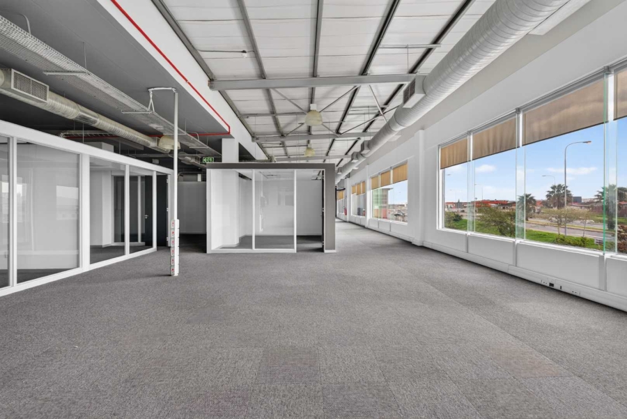 To Let Commercial Property for Rent in Paarden Eiland Western Cape